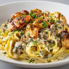 Tagliatelle with Chicken Tagliatelle With White Sauce